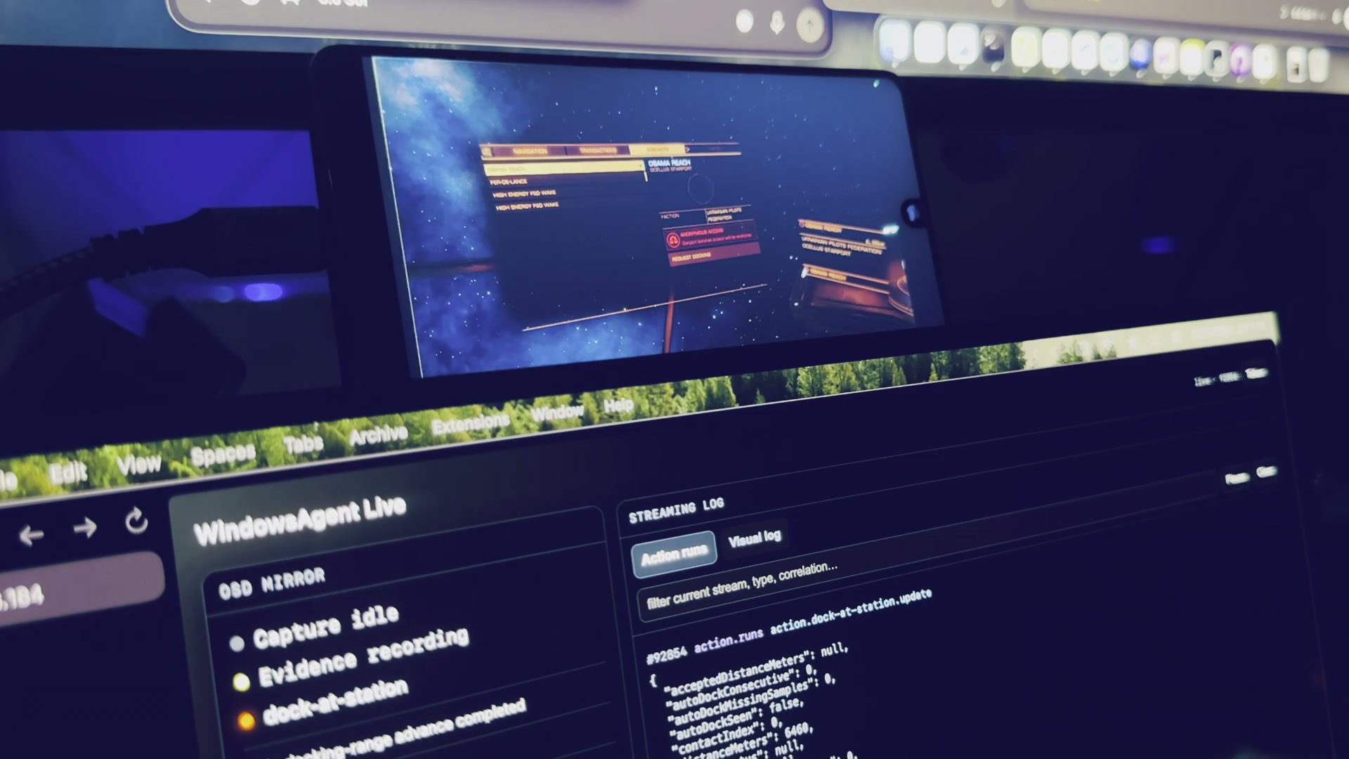 Elite Dangerous running with WindowsAgent Live, Action state, and event records visible at the same time.